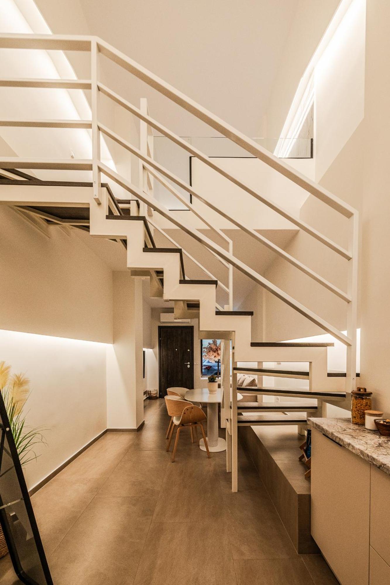 Eunoia Luxury Loft Apartment *